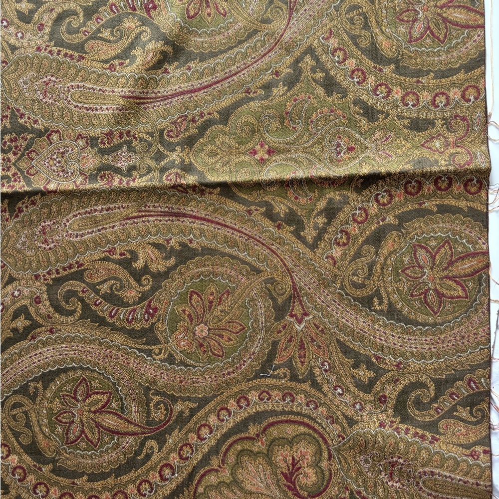 Paisley Patterned Fabric in Green and Gold